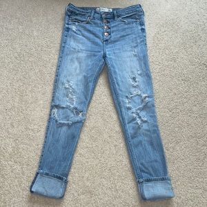Abercrombie & Fitch distressed ankle jeans